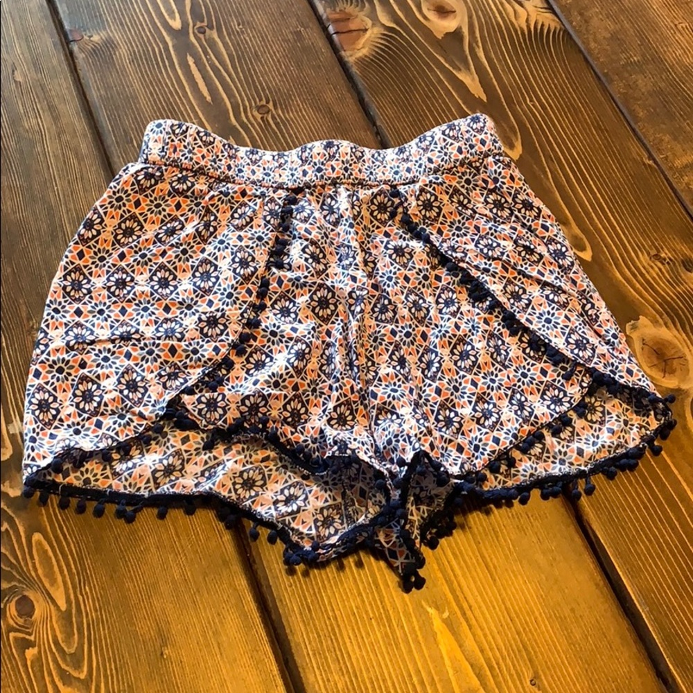 H&M beach print shorts